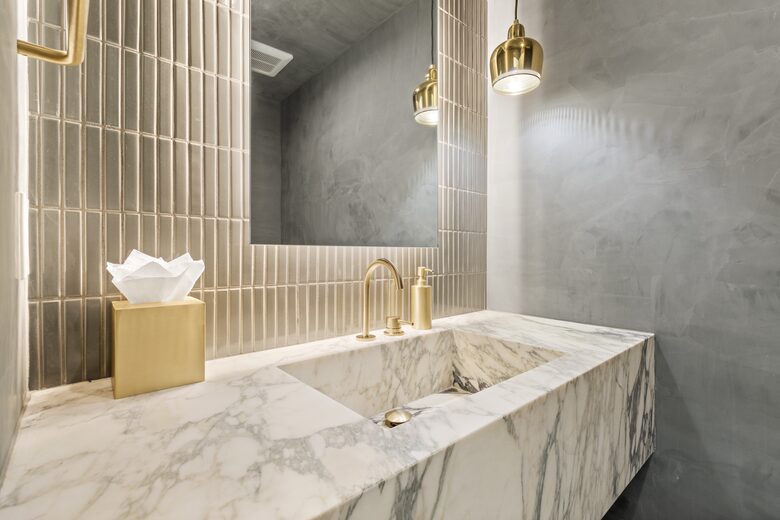 Powder room