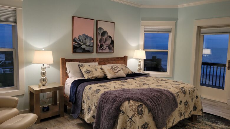 Beachfront Home on Crystal Beach - Crystal Beach, Texas