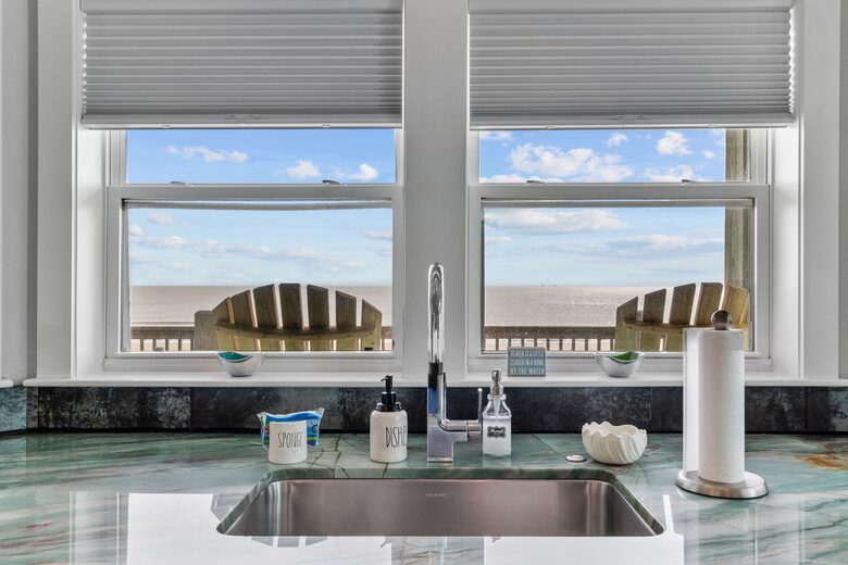 Beachfront Home on Crystal Beach - Crystal Beach, Texas