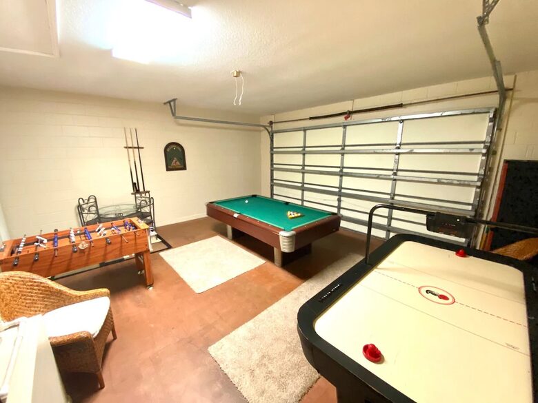 Sunset Lakes Family Getaway - Kissimmee, Florida