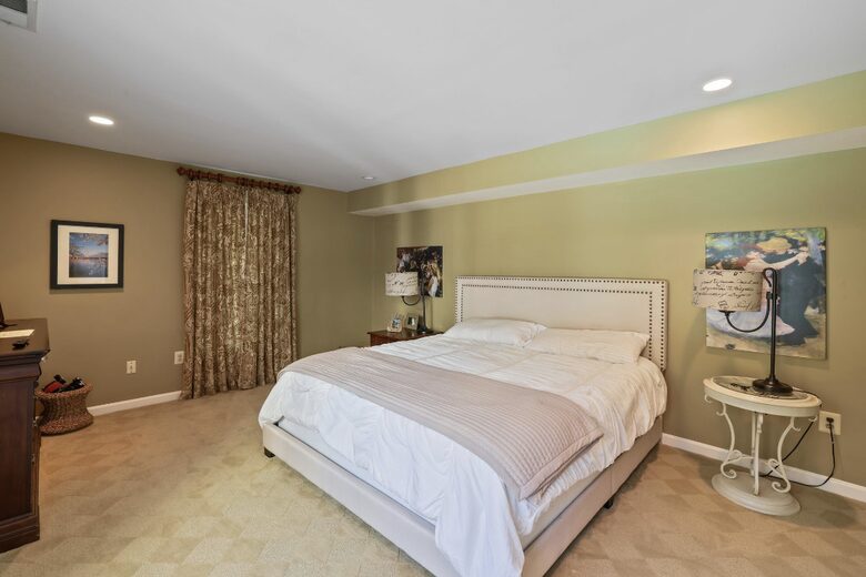 Classic Estate | 20 minutes from DC - McLean, Virginia