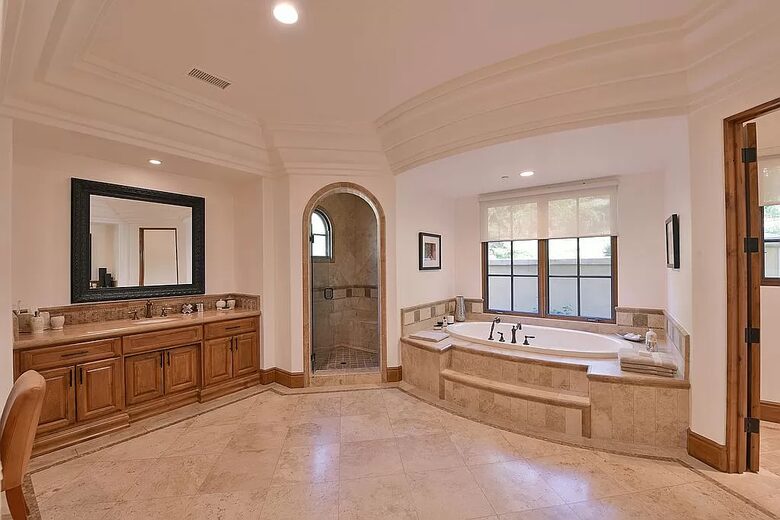 Refined Rancho Santa Fe Relaxation | Close to San Diego - San Diego, California