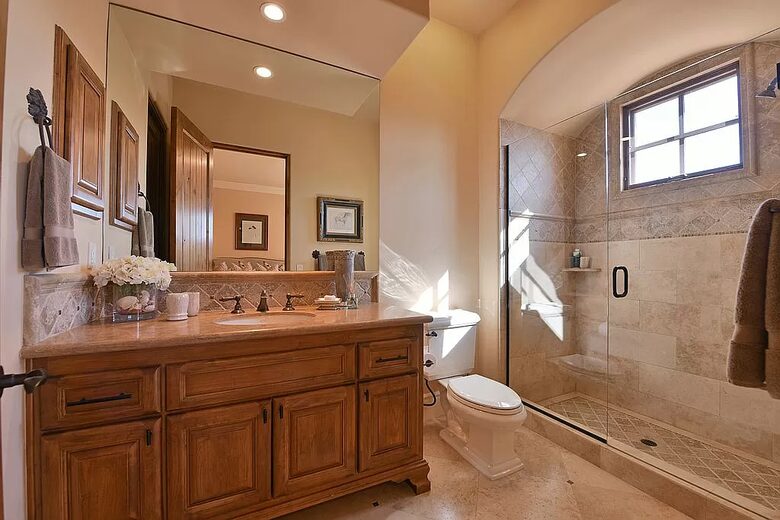 Refined Rancho Santa Fe Relaxation | Close to San Diego - San Diego, California