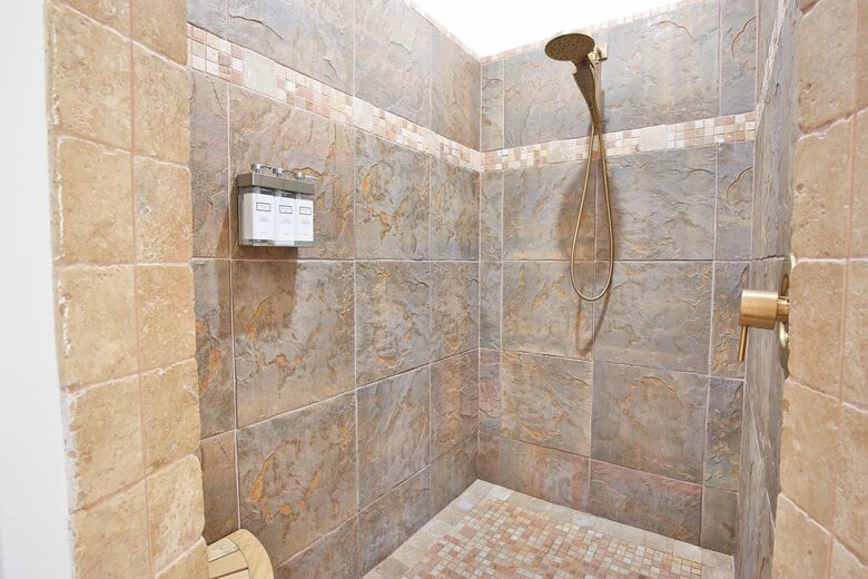 Siesta Key Tiki Hut Hideaway | With large private pool & spa - Sarasota, Florida