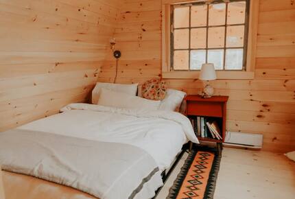 Luxury Bruce Peninsula A-Frame with 25 Private Acres and Private Trails! - Mar, Canada