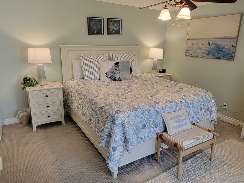 SoCal Beach Living | Steps to the Beach & Carlsbad Village - Carlsbad, California
