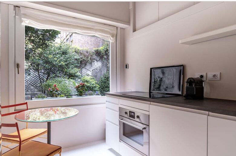 Casa Passione | Ground Floor Cosy Apartment - Milan, Italy