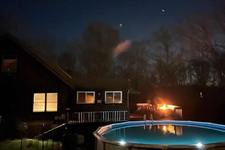 Pocono Mountains 4 Acre Oasis - Heated Pool, Hot Tub, Gameroom - Barrett Township, Pennsylvania