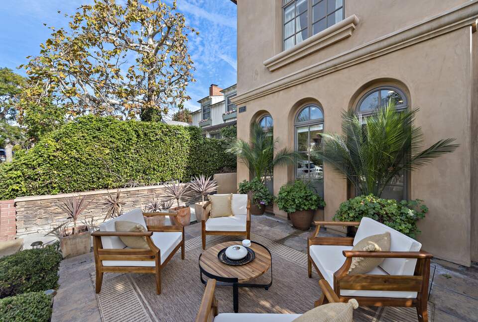 Luxurious Corona Del Mar Vacation Home - Newport Beach, California