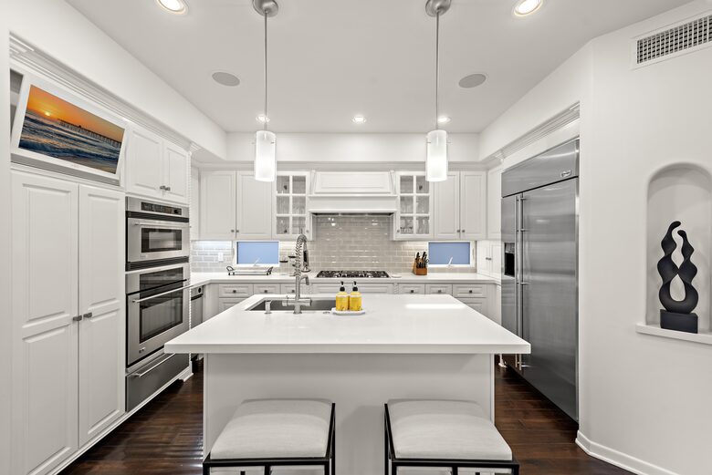 Luxurious Corona Del Mar Vacation Home - Newport Beach, California