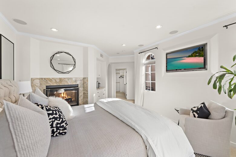 Luxurious Corona Del Mar Vacation Home - Newport Beach, California