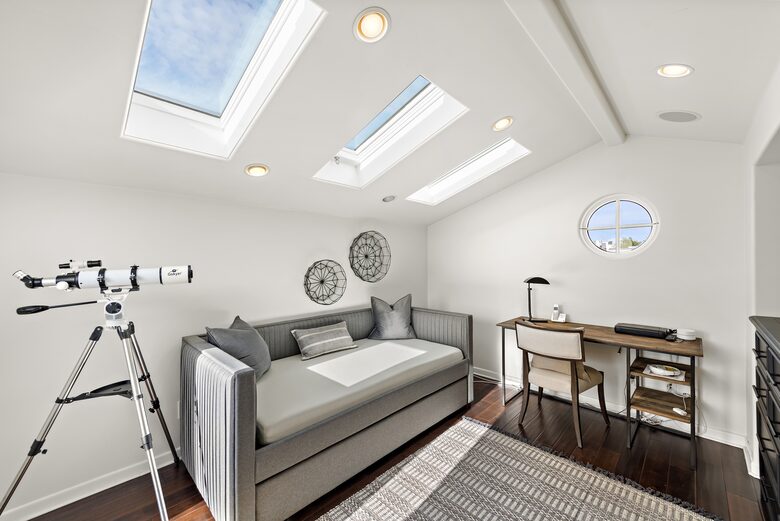 Luxurious Corona Del Mar Vacation Home - Newport Beach, California