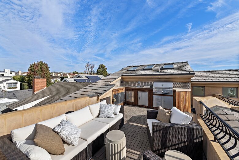 Luxurious Corona Del Mar Vacation Home - Newport Beach, California