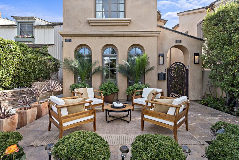 Luxurious Corona Del Mar Vacation Home - Newport Beach, California