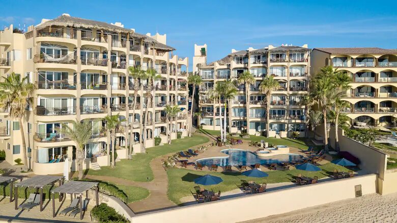 Las Olas Surfing - San Jose del Cabo, Mexico