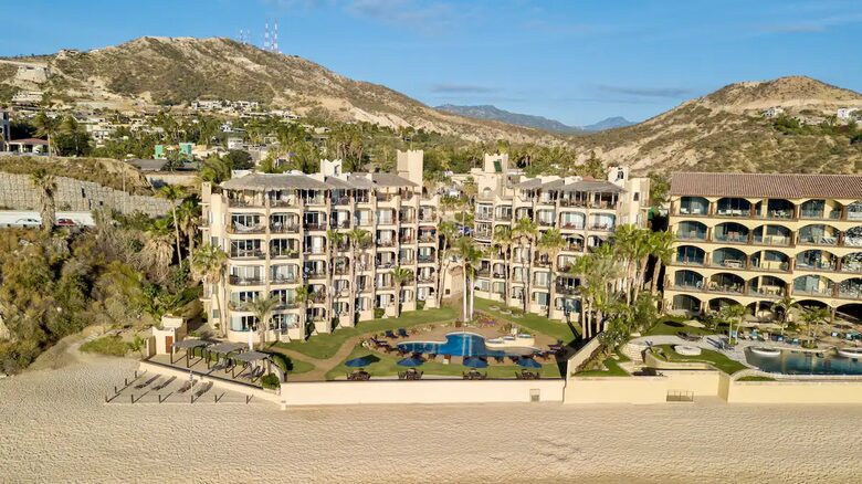 Las Olas Surfing - San Jose del Cabo, Mexico
