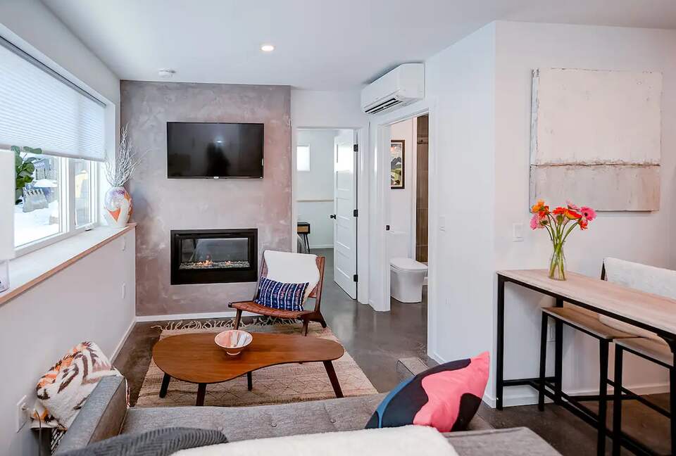 New modern Stowe Village Getaway - Stowe, Vermont