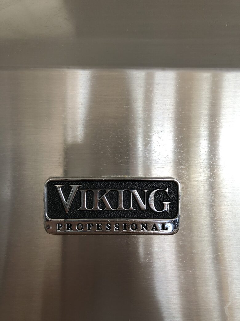 Kitchen has Subzero and Wolf appliances