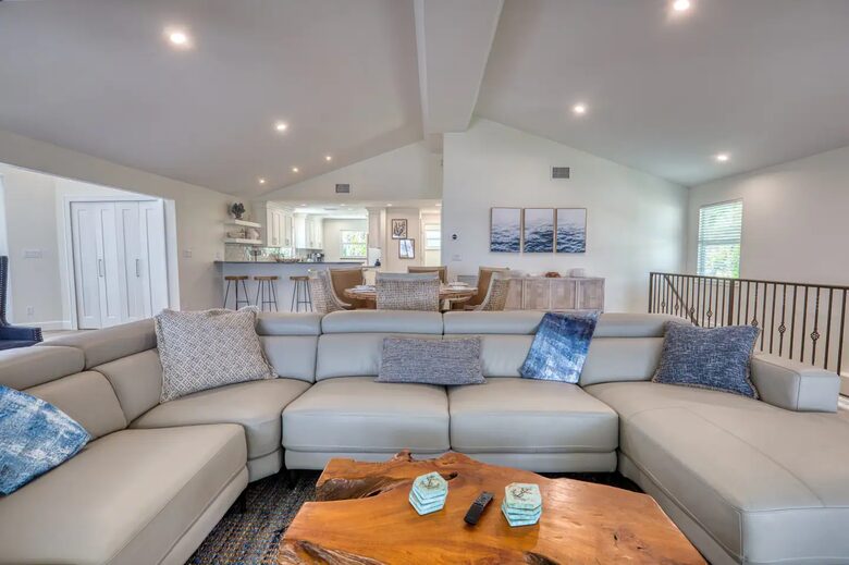 Latitude Adjustment- Beachfront with an Amazing Lit Private Fishing Dock w/ Sunrise Views - North Captiva, Florida