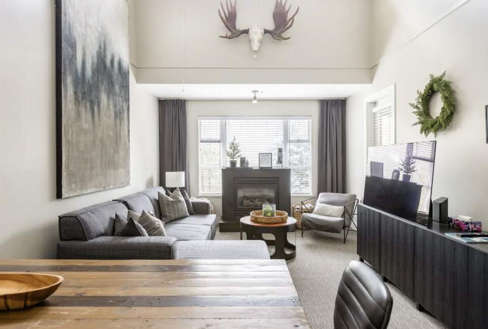 The Whistler Eden | Luxury Ski-in/Ski-out - Whistler, Canada
