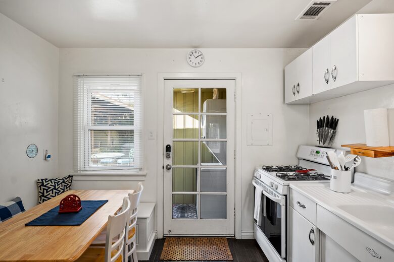 Surf Cottage - Oxnard, California