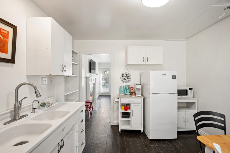 Surf Cottage - Oxnard, California
