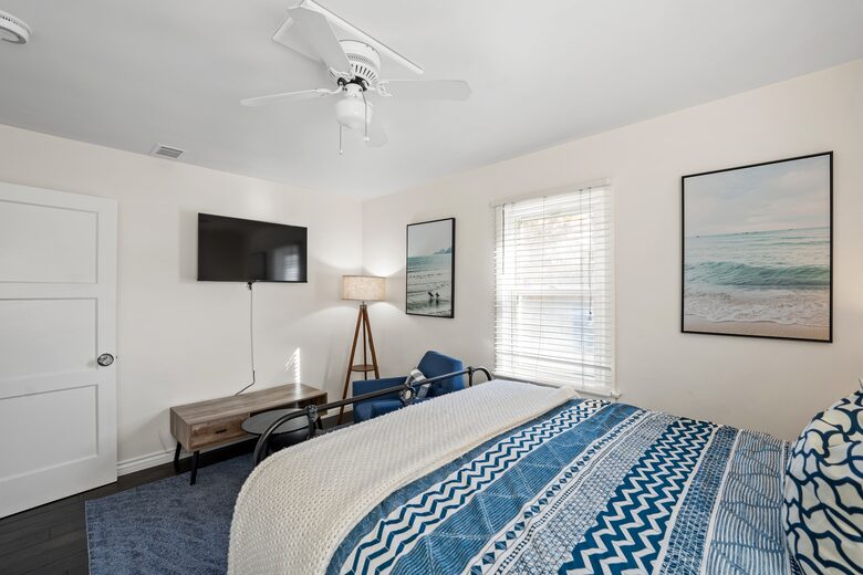 Surf Cottage - Oxnard, California