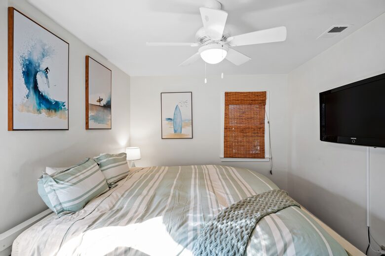 Surf Cottage - Oxnard, California