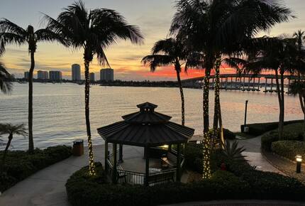 Palm Beach Marina Grande Retreat - Riviera Beach, Florida
