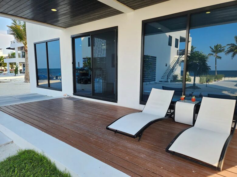 Beach Daze Retreat - Caye Caulker, Belize