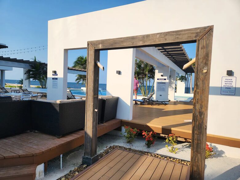 Beach Daze Retreat - Caye Caulker, Belize