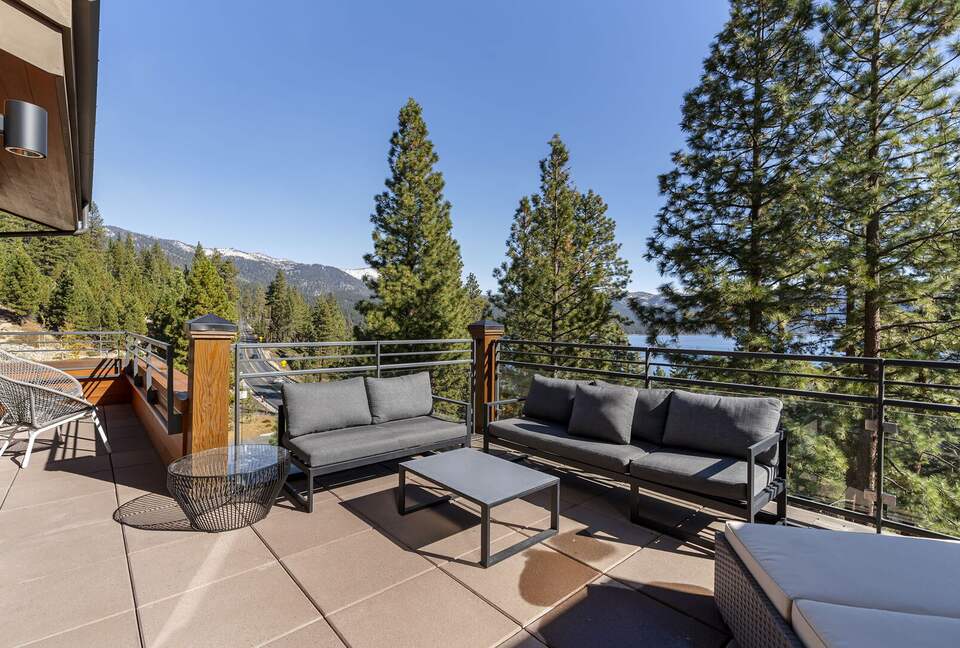 Modern Lakeview Getaway - Crystal Bay, Nevada