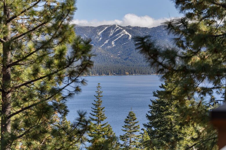 Modern Lakeview Getaway - Crystal Bay, Nevada