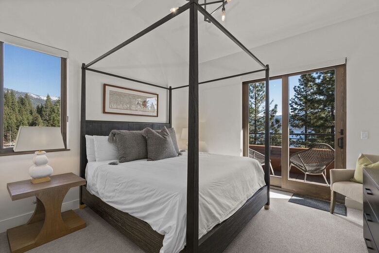 Modern Lakeview Getaway - Crystal Bay, Nevada