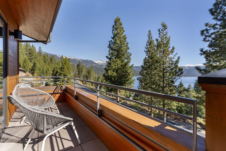 Modern Lakeview Getaway - Crystal Bay, Nevada
