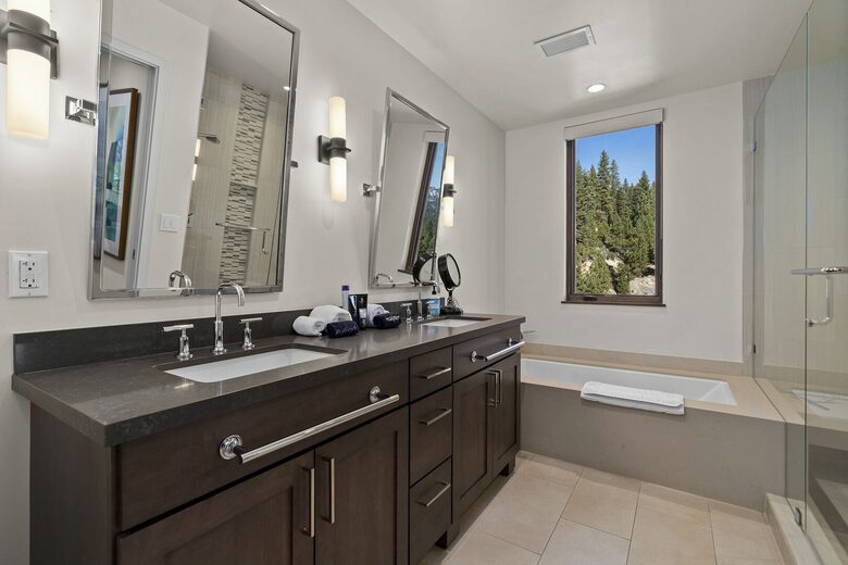 Modern Lakeview Getaway - Crystal Bay, Nevada