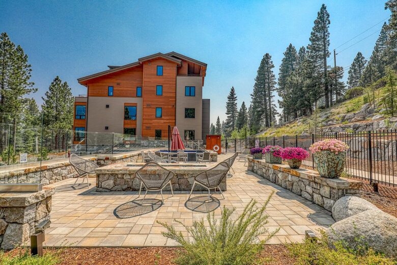 Modern Lakeview Getaway - Crystal Bay, Nevada