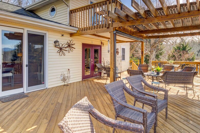 1906 Private Farmhouse near Asheville - Leicester, North Carolina