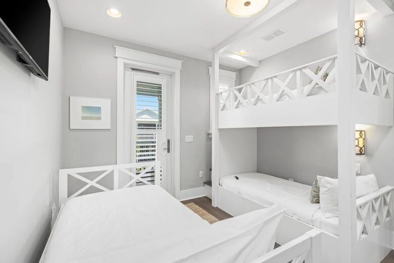 Bedroom 4, 4 twins