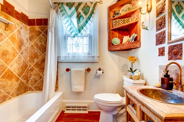 1906 Private Farmhouse near Asheville - Leicester, North Carolina