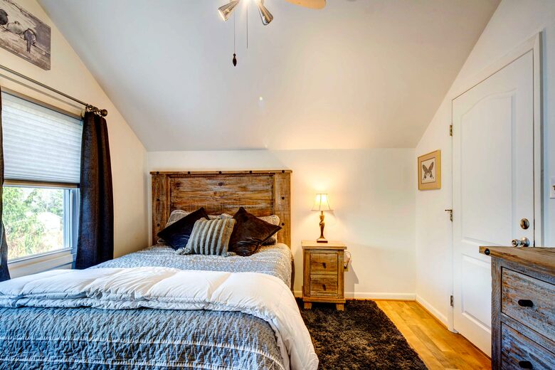 1906 Private Farmhouse near Asheville - Leicester, North Carolina