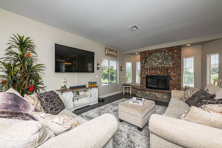 Temecula Ranch Vibes- Villa and Cottage - Winchester, California