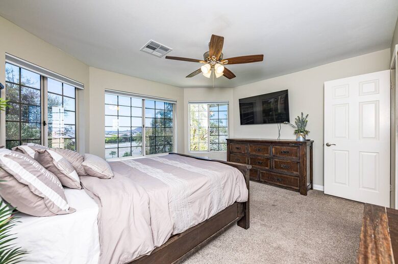 Temecula Ranch Vibes- Villa and Cottage - Winchester, California