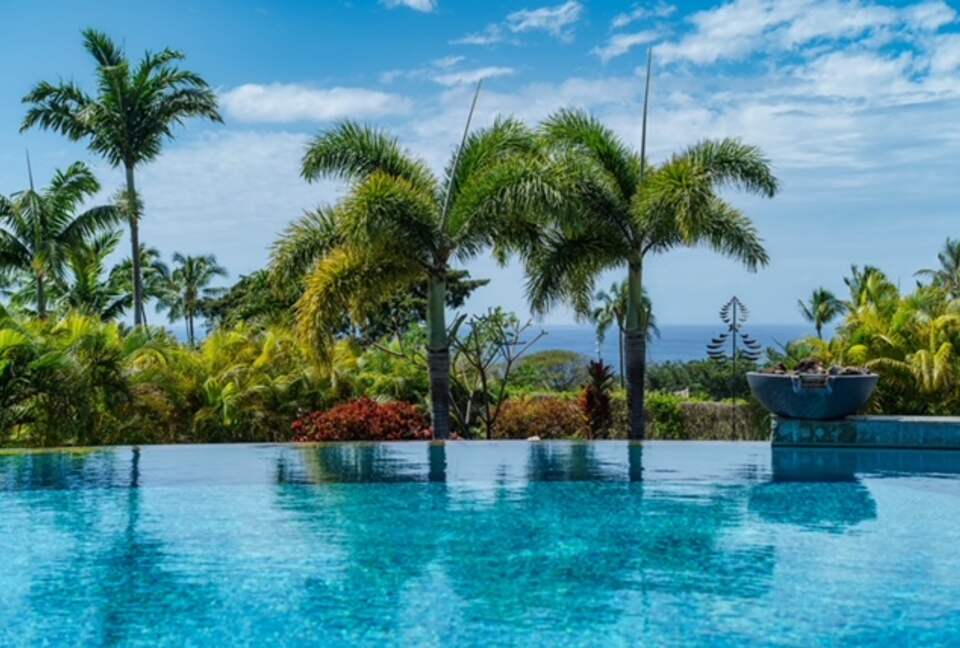 Infinity pool