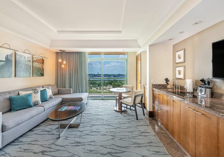 Bahamas - Atlantis Resort - Luxury Ocean View Studio with wrap balcony - Paradise Island, Bahamas