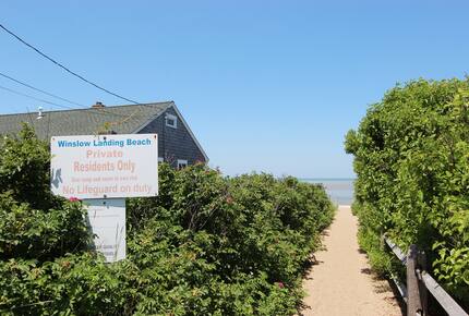 Charming Cape Cod Cottage by the Sea - Brewster, Massachusetts
