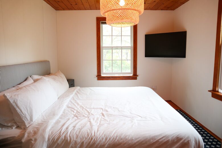 Charming Cape Cod Cottage by the Sea - Brewster, Massachusetts