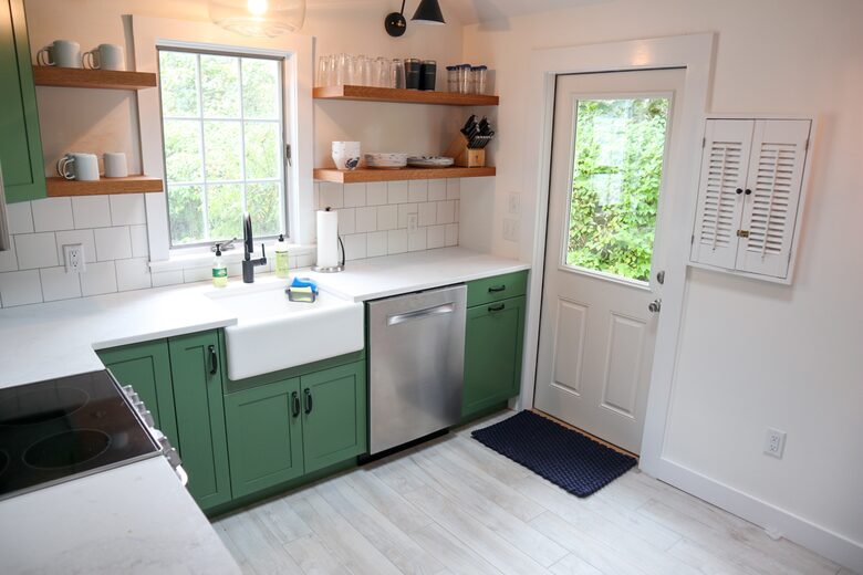 Charming Cape Cod Cottage by the Sea - Brewster, Massachusetts