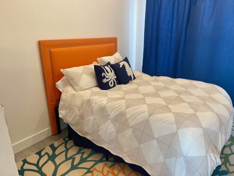 Queen Bed