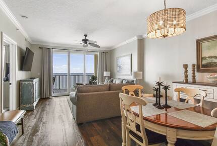 Panama City Beach Oceanfront Upper Floor Condo - Panama City Beach, Florida